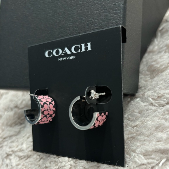 Coach Earrings - Winners Choice - Picture 2 of 9